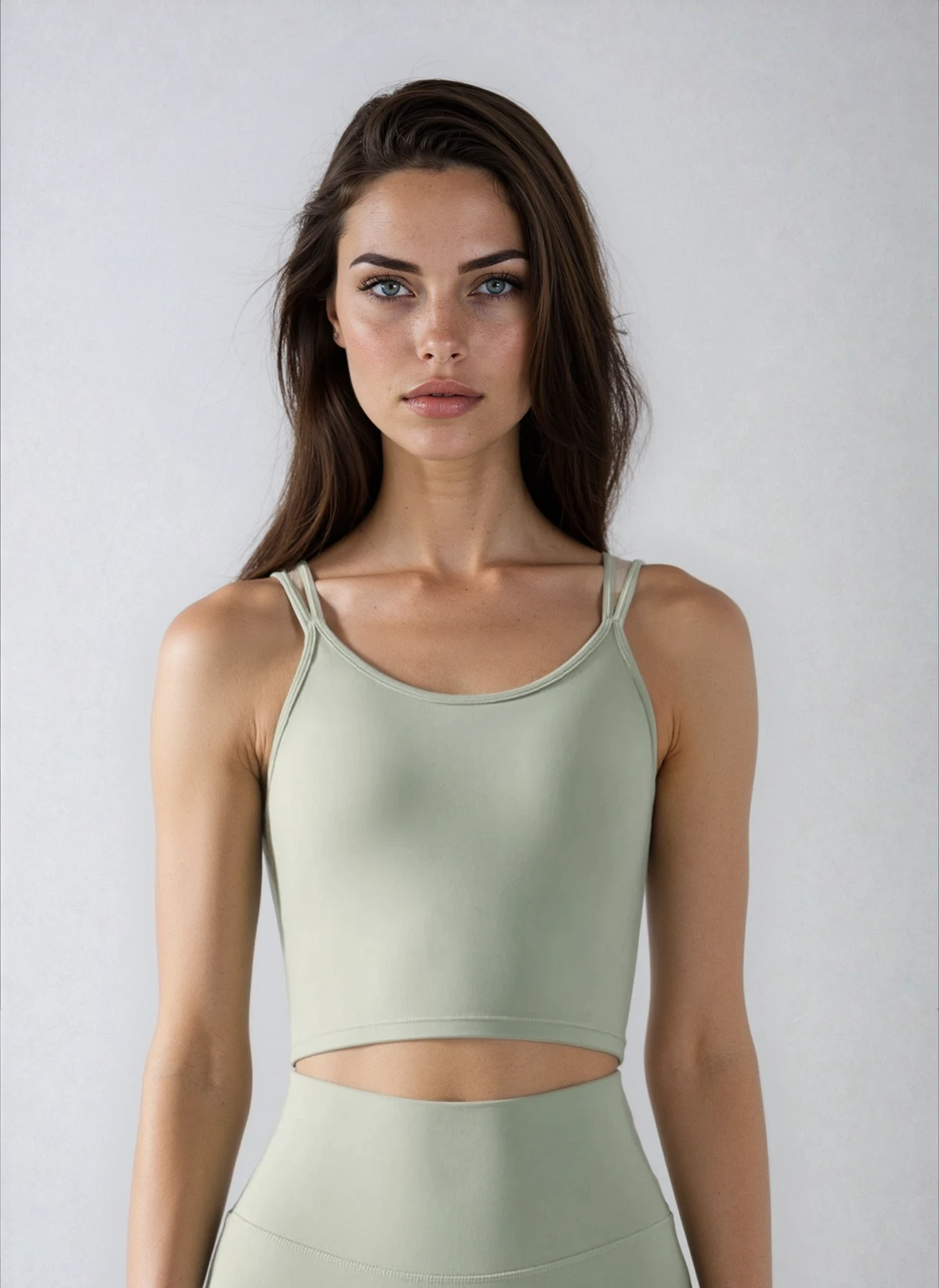 Double‑Strap Sports‑BH – medium support – åben ryg – flere farver